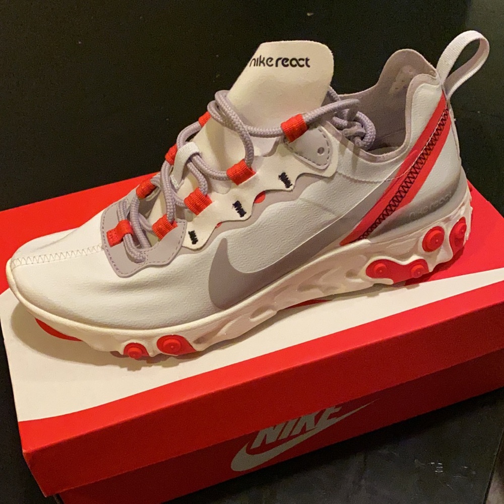 Nike React
